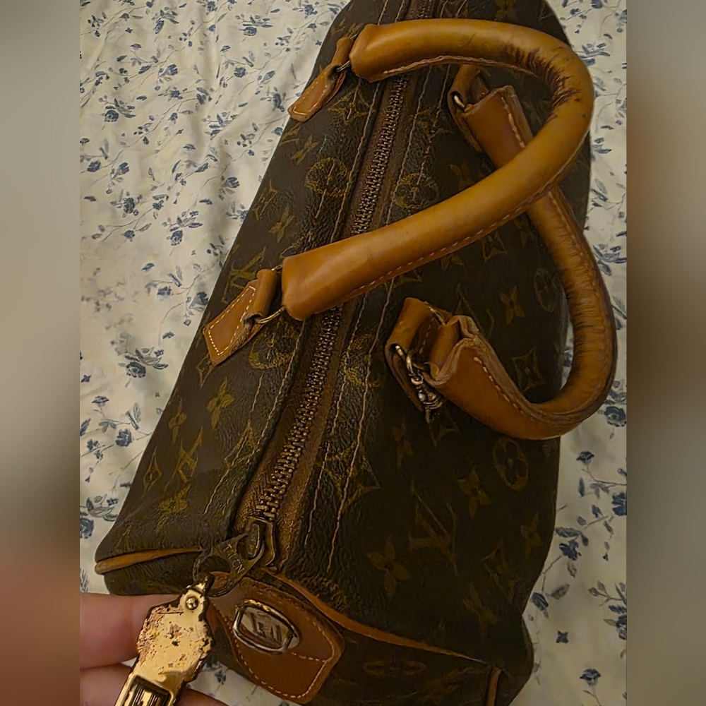 Louis Vuitton Classic Monogram Speedy 35 Bag EUC with COA - Picture 6 of 9